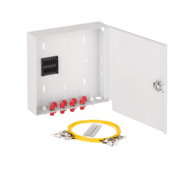 Коммутационная панель ВО Nikomax портов: 8 FC/UPC OS2, установлено адаптеров: 8 невыдвижная, настенная, цвет: серый, с ключом