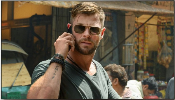 Экран Sakura Cinema S'OK SCPSFR-186x105UST