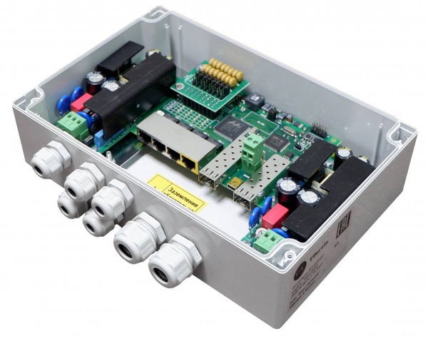 Коммутатор с питанием по PoE 4-портовый Tfortis PSW-2G4F