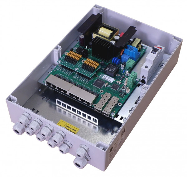 Коммутатор для подключения 8 камер TFortis PSW-2G8F+