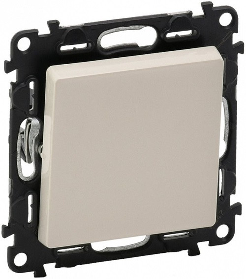 Переключатель Legrand Valena Life, одноклавишный, без подсветки, 10АX, внутренняя, 71х71 мм (ВхШ), цвет: слоновая кость, с винтовыми зажимами (752507)
