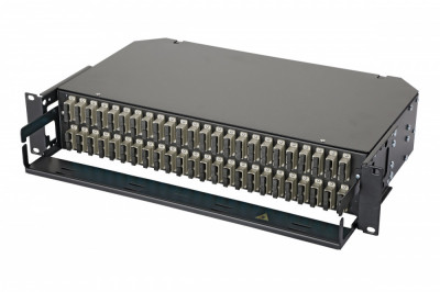 Коммутационная панель ВО Eurolan 47E-48, 2HU, портов: 48 SC (Duplex) OM2, установлено адаптеров: 2 невыдвижная, орг-йзер: предустановлен, цвет: чёрный, цвет адаптеров: серый, монтажные шнуры, КДЗС