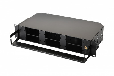 Коммутационная панель ВО Eurolan Q-SLOT, 2HU,  универсальный  невыдвижная, прямая, орг-йзер: предустановлен, цвет: чёрный, 6 слотов