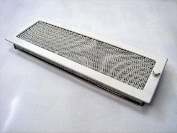 Вентиляционная решетка для камина Kratki 17х49 белая с жалюзи 49BX