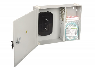 Кросс-панель ITK портов: 24 SC (Duplex) OM4, установлено адаптеров: 12 невыдвижная, настенная, цвет: серый