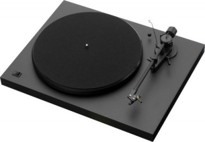 Проигрыватель винила Pro-Ject Debut III piano black