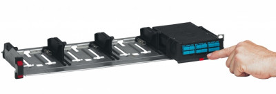 Полка Legrand LCS3, 1HU,    выдвижная, прямая, цвет: чёрный, неукомплектованная