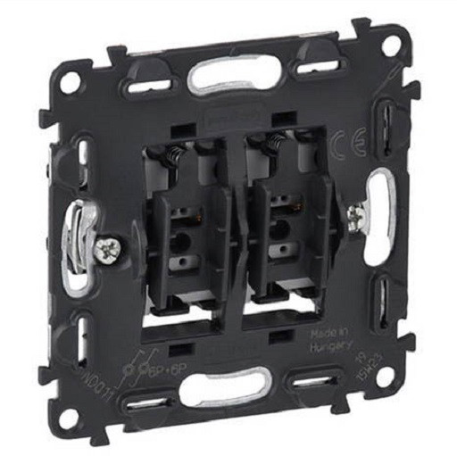 Выключатель Legrand Valena Life/Allure, двухклавишный кнопочный, с подсветкой и индикацией, 6А, внутренняя, 71х71 мм (ВхШ), цвет: чёрный, с н.о./н.з. контактом (752018)