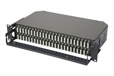 Коммутационная панель ВО Eurolan 47E-48, 2HU, портов: 48 LC (Quatro) OM2, установлено адаптеров: 2 невыдвижная, орг-йзер: предустановлен, цвет: чёрный, цвет адаптеров: серый, монтажные шнуры, КДЗС