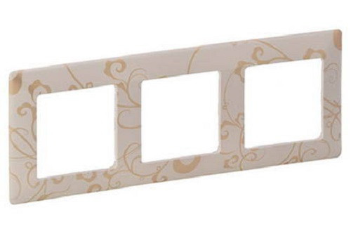 Рамка Legrand Valena Life, 3 поста, 86х228х10 мм (ВхШхГ), плоская, универсальная, цвет: ампир бежевый (LEG.754113)