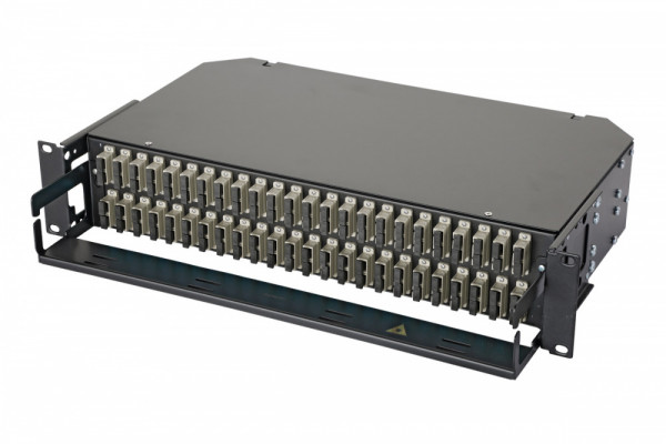 Коммутационная панель ВО Eurolan 47E-48, 2HU, портов: 48 SC (Duplex) OM2, установлено адаптеров: 32 невыдвижная, орг-йзер: предустановлен, цвет: чёрный, цвет адаптеров: серый, монтажные шнуры, КДЗС