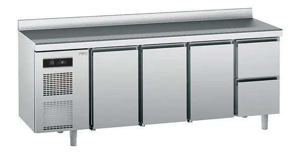 Холодильный стол SAGI KUC2A