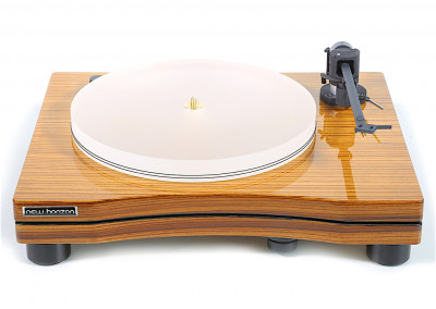 Проигрыватель винила New Horizon Model GDS II Piano