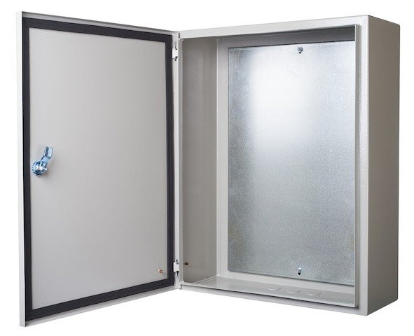 Щит распределительный навесной с монтажной панелью ЩРНМ-3 650х500х220 IP54 (30603DEK)