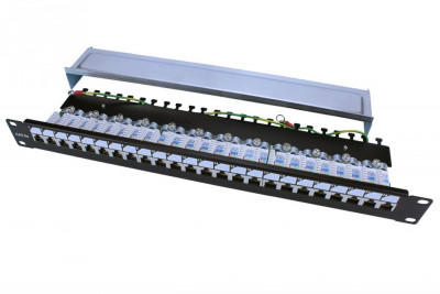 Коммутационная патч-панель Hyperline PP3, 19", 1HU, портов: 24 х RJ45, кат. 6, универсальная, экр., цвет: чёрный, (PP3-19-24-8P8C-C6-SH-110D)