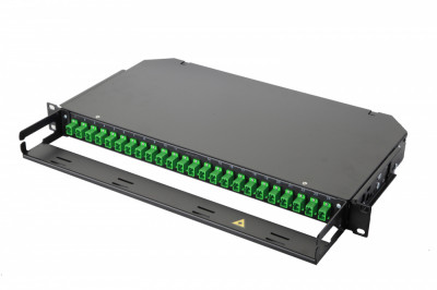 Коммутационная панель ВО Eurolan 47C-24, 1HU, портов: 24 SC/APC (Simplex) OS2, установлено адаптеров: 12 невыдвижная, прямая, орг-йзер: предустановлен, цвет: чёрный, монтажные шнуры, КДЗС