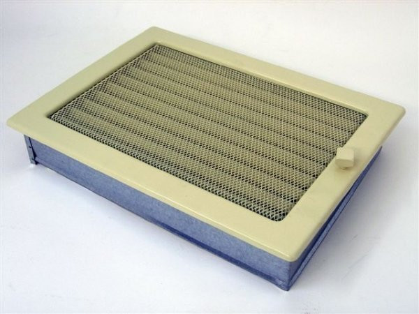 Вентиляционная решетка для камина Kratki 22х30 бежевая с жалюзи 22/30KX