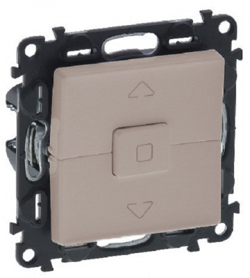 Выключатель Legrand Valena Life, кнопочный, без подсветки, 10А, внутренняя, 71х71 мм (ВхШ), цвет: слоновая кость, для жалюзи и рольставней (752530)