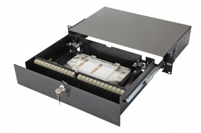 Коммутационная панель ВО Eurolan 47F-48, 2HU, портов: 48 LC (Duplex) OM2, установлено адаптеров: 12 выдвижная, цвет: чёрный, цвет адаптеров: серый, монтажные шнуры, КДЗС