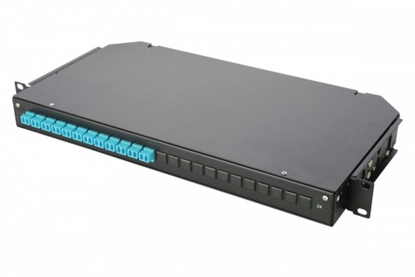 Коммутационная панель ВО Eurolan 47C-24, 1HU, портов: 24 LC/UPC (Duplex) OM3, установлено адаптеров: 4 невыдвижная, прямая, орг-йзер: предустановлен, цвет: чёрный, цвет адаптеров: бирюзовый