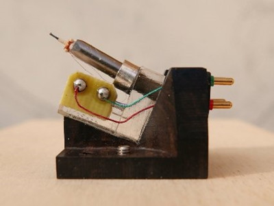 Головка звукоснимателя Van Den Hul The Colibri XPW (корпус из черного дерева и платиновый проводник катушки)