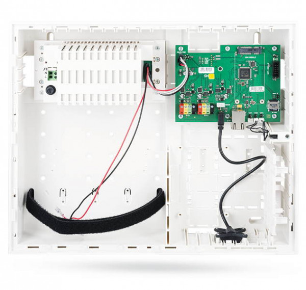 Охранно-пожарная контрольная панель Jablotron JA-107K, с коммуникатором локальной сети LAN