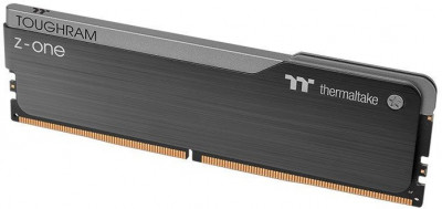 Оперативная память 8Gb DDR4 3200MHz Thermaltake TOUGHRAM Z-ONE (R010D408GX1-3200C16S)