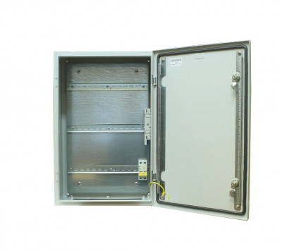 Шкаф уличный всепогодный укомплектованный настенный OSNOVO, IP66, корпус: сталь листовая, 600х400х210 мм (ВхШхГ), цвет: серый, (с DIN-рейками, автоматом 2Р), без нагрева, без охлаждения