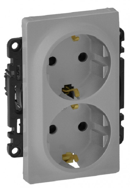 Розетка электрическая Legrand Valena Life, 2x2к+З, 16А, 157х86 мм (ВхШ), цвет: алюминий, безвинтовые зажимы (753327)