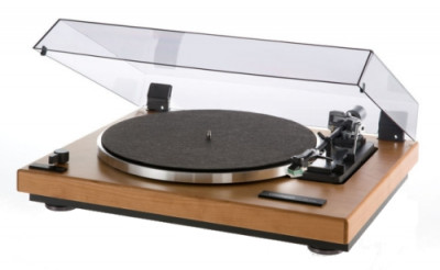 Проигрыватель винила Thorens TD 240-2 wood nuts light (картридж TAS 267)